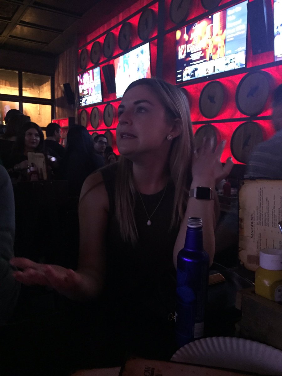 Hannaisfun's tweet photo. #oldcrowchicago #avion https://t.co/PyRMHVmXSx