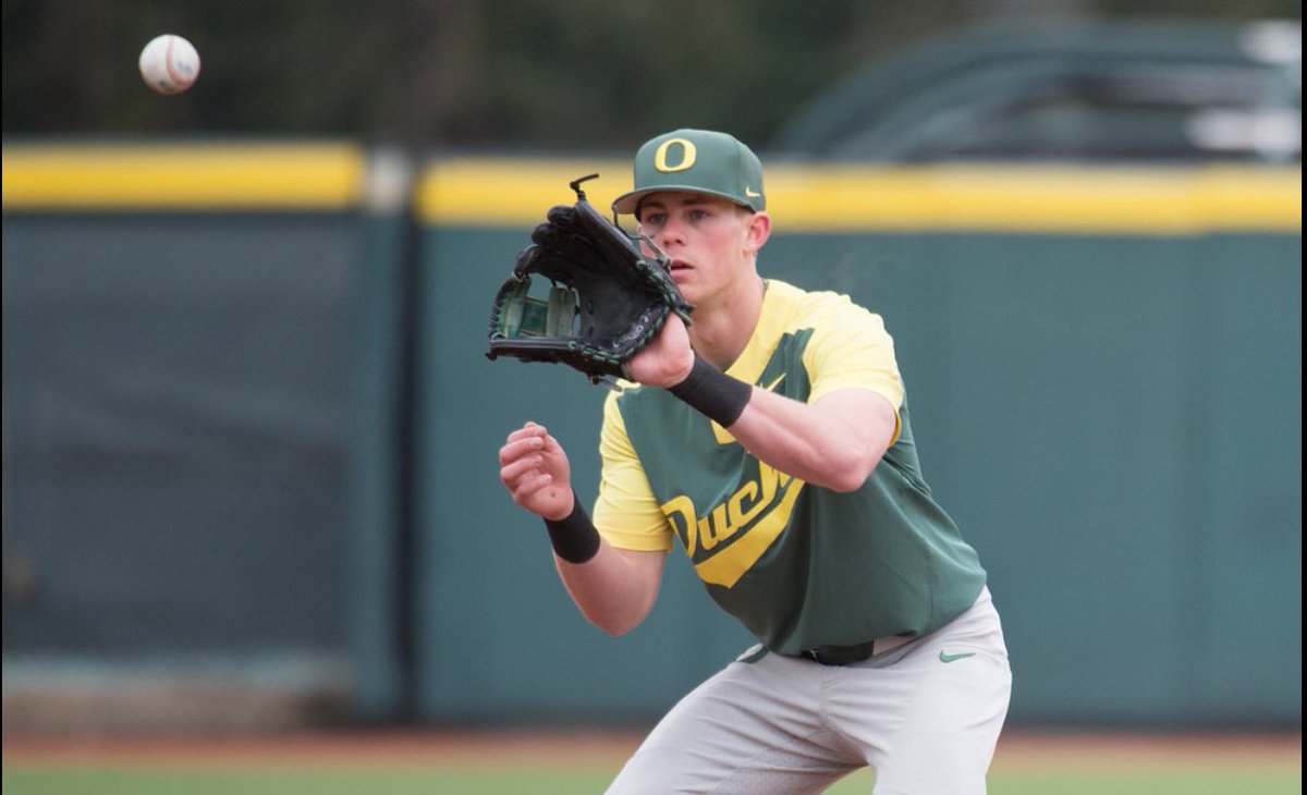 lLarriva's tweet photo. @d_patzlaff with the first Home Run of the season and the first run of the season @OregonBaseball @GoDucks https://t.co/XYkqZYbHwg