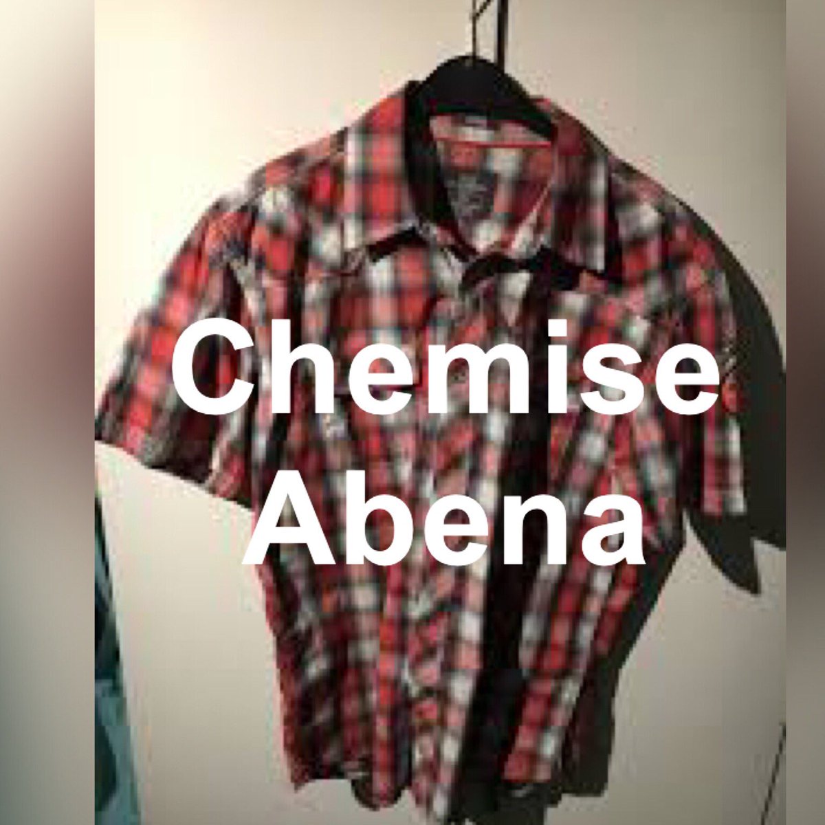 rollinlowolong's tweet photo. Chemise Abena... Disponible au rayon textile de Super U. 3€ https://t.co/YdRjMb1dP1