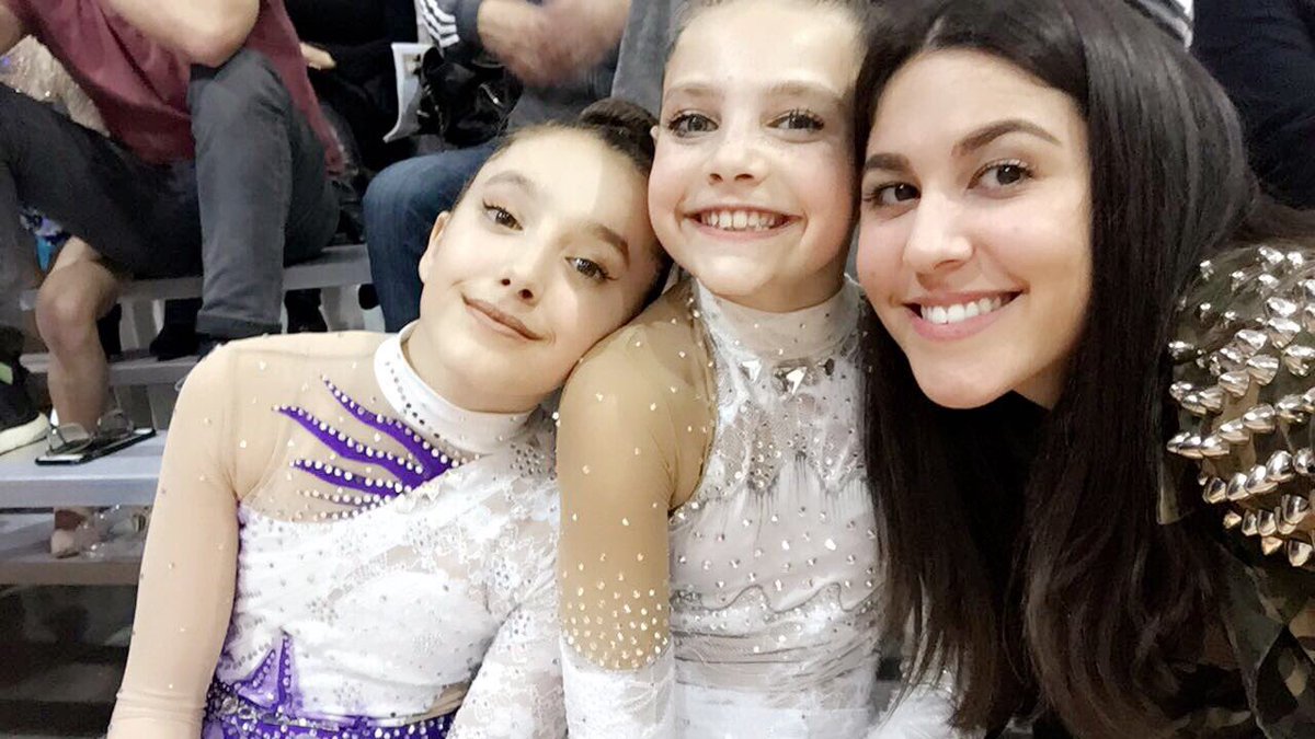 JulieZetlin's tweet photo. My beautiful gymnasts 💃🏻💃🏻💃🏻 https://t.co/fxUmg5CGrI
