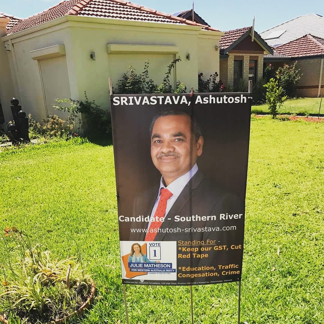 Ash4Sri's tweet photo. Thanks to friends like Rakesh Gupta who have opened their lawns also their hearts to support my campaign. #Ash4SouthernRiver #WApoll #auspol https://t.co/2qjiYXNT4T