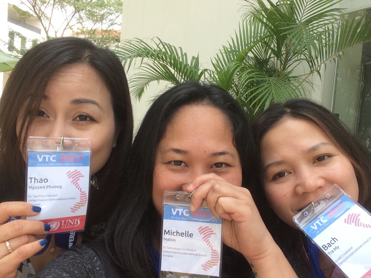 michellelmatias's tweet photo. Yep, we're doing it. #vtcon #vtcselfie https://t.co/wpz1YTsAtz
