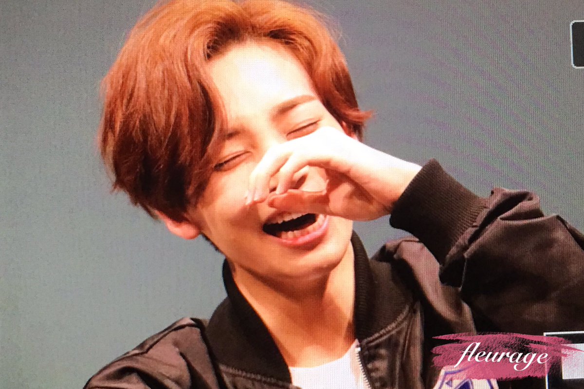 dearmyfebD's tweet photo. 형아도 승가니가 귀여워ㅠㅠㅜㅡㅠㅡㅠㅜㅜㅜㅜㅜㅜㅜㅜㅠㅠㅡㅠㅠㅜㅜㅠㅠㅠ너무 구ㅡ여워서 침대 때리는중 ㅠㅡㅠㅠㅠㅠㅠ https://t.co/VPD7GsPljq