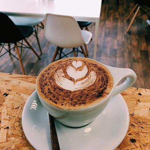 Mochaccino art with granolla mocha #manakopiKU #coffeeservice #de_metro_coffeeshop3 <a href="/DP_BISTRO/">DP BISTRO™</a>