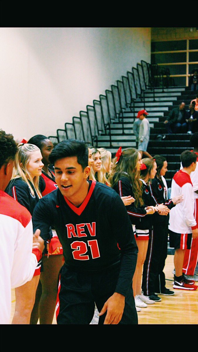 arshthesavior's tweet photo. Basketball career is officially over, had the time of my life playing this game and especially playing for this program #exhooper ❤️🏀 https://t.co/I1ST6ukkpa
