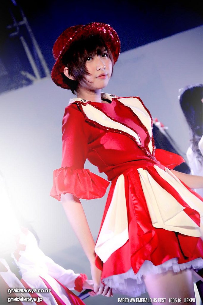Eco Twitterissa Akb48衣装図鑑 発売記念カウントダウン 本日はアンダーガールズ バラの果実 小嶋菜月の被災地訪問での 立ち振る舞い等が目に留まりセンターに という理由にぐっとくる スカート部は珍しくパターンの少ない赤白プリーツタイプ Jkt48 版衣装 Eco Twitterissa Akb48衣装図鑑 発売記念カウントダウン 本日はアンダーガールズ バラの果実 小嶋菜月の被災地訪問での 立ち振る舞い等が目に留まりセンターに という理由にぐっとくる スカート部は珍しくパターンの少ない赤白プリーツタイプ Jkt48 版衣装