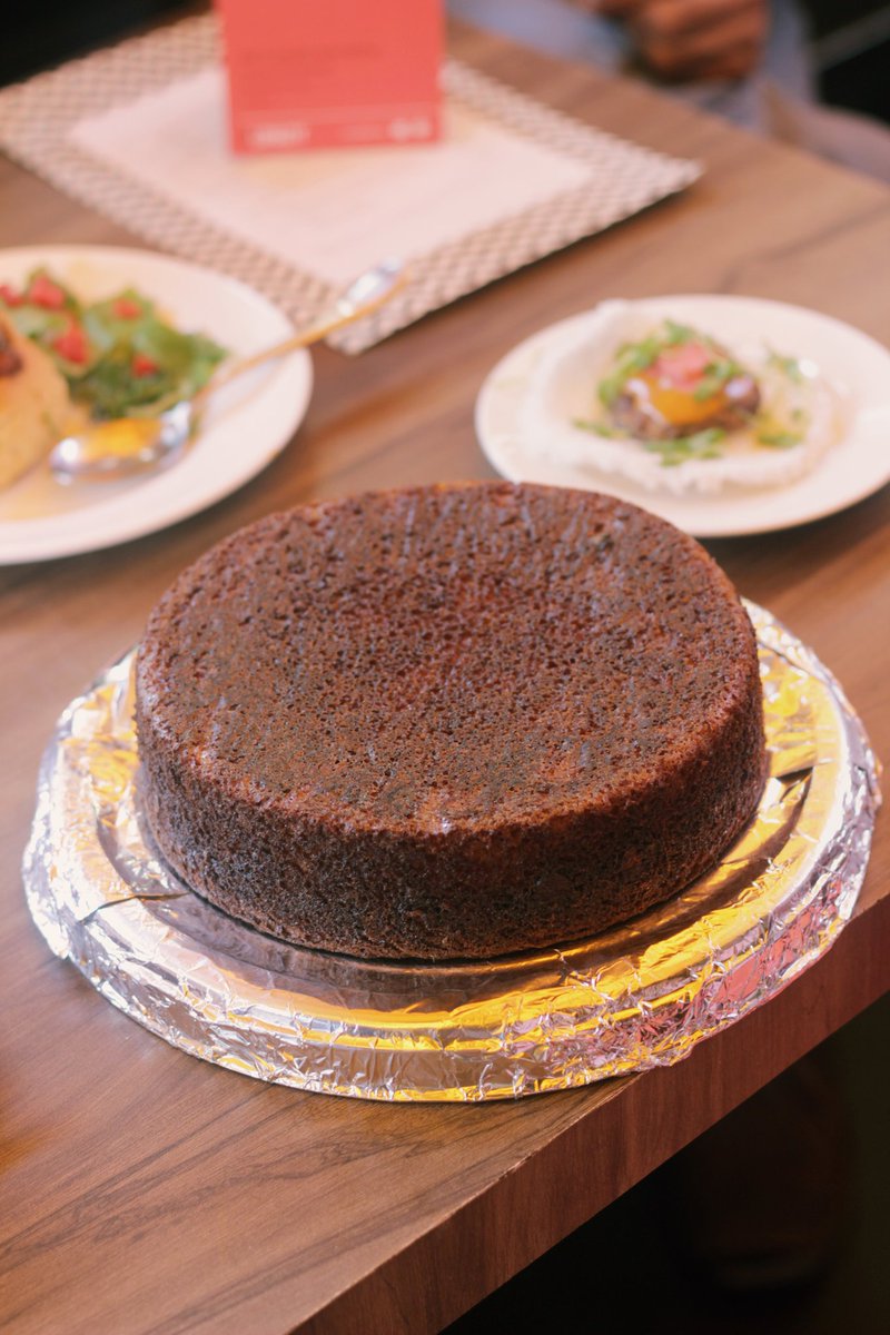 PRestaurants_'s tweet photo. Orange, Chocolate cake - one of chef @mariagorettiz spls for #brunch @thedesideli as #DesiDeliciousTable #DesiDeliBrunch #DesiDeliciousMaria https://t.co/4d6jQVnnMF