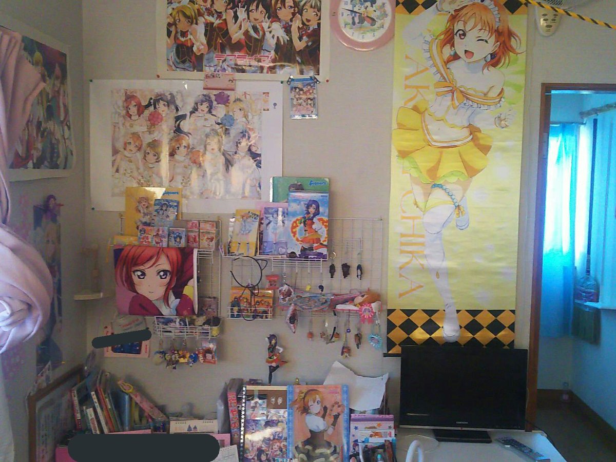 ほのりん 8 على تويتر 私の家の私の部屋です やっぱりオタクだなぁ ちなみに 左側は妹の机で 右側が私の机です 8 妹はおそ松さん ラブライブ プリキュアなどが好きです おそ松さん ラブライブ プリキュアアラモード バンドリ アイカツスターズ ほのりん 8 على تويتر 私の家の私の部屋です やっぱりオタクだなぁ ちなみに 左側は妹の机で 右側が私の机です 8 妹はおそ松さん ラブライブ プリキュアなどが好きです おそ松さん ラブライブ プリキュアアラモード バンドリ アイカツスターズ