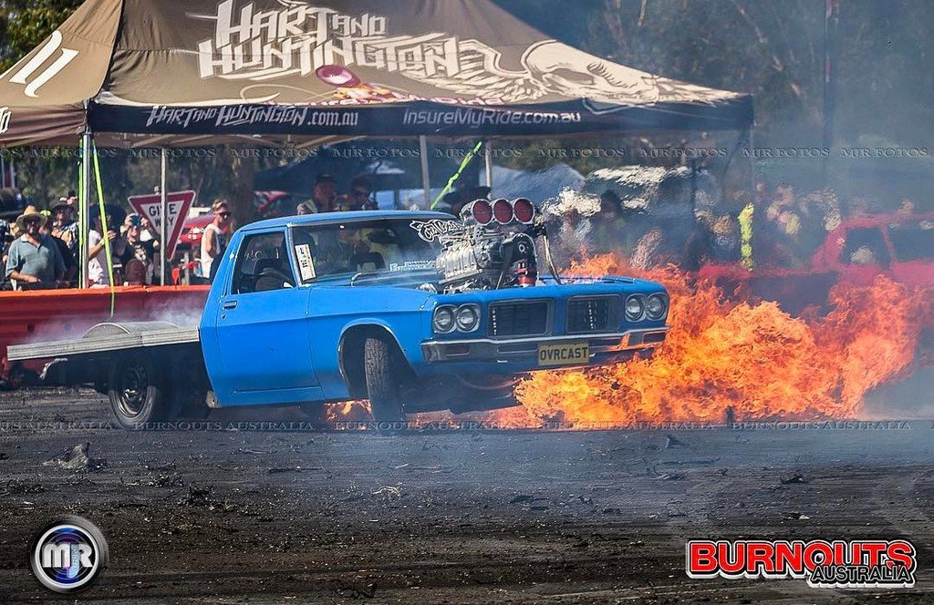 MJR_Fotos's tweet photo. #OVRCAST #xtremepowerfest #burnouts #skids #tuff #blown #holden #ute #flames #burnoutsaustraliamagazine #nikon #pho… https://t.co/oiGf7I4UEK