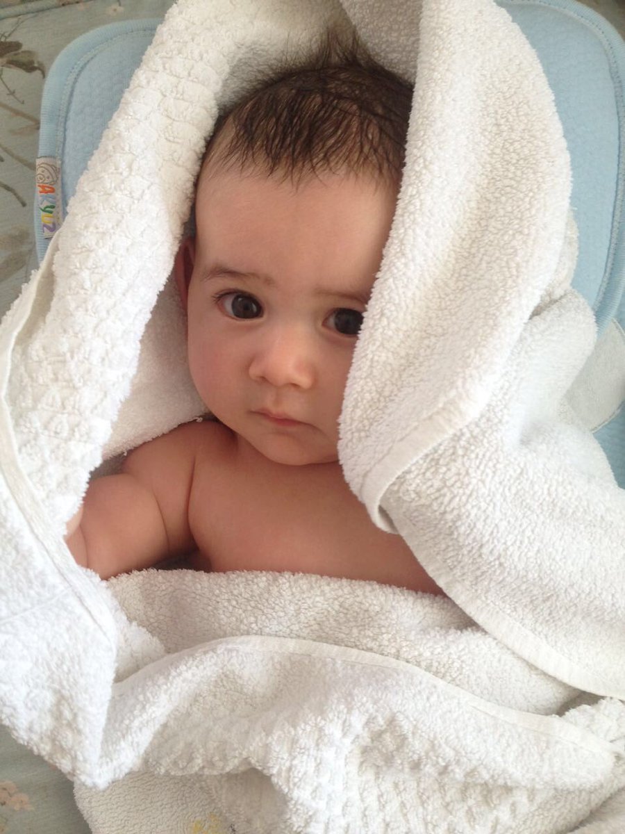 #Korkusuzca sarılırım Atama,
Murat amca sen beni sallama
Benim adımda Mustafa...😃😃😃