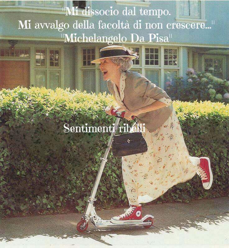 BlogAndTheCity1's tweet photo. Buona #domenicalive a tutti.Anche voi vi dissociate dal #tempo e vi avvalete della #facolta di non crescere? #fatecisapere #fashionblog https://t.co/ZT4Hw5cFu4