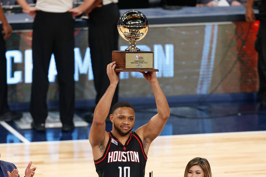 luismesacabello's tweet photo. Floja noche de concursos en el #NBAAllStar 
#NBASkills: @kporzee 
#Nbathreepointcontest: @TheofficialEG10 
#DunkContest: Robinson III https://t.co/bhqz65j4Kw