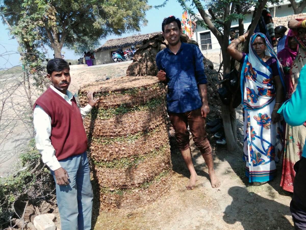 RGMVP's tweet photo. It takes 10000 years in formation of one inch of soil. Save it by increased use of compost @RGMVP #18DaysCompost #WomenInAgriculture https://t.co/SvQmX6bPN6