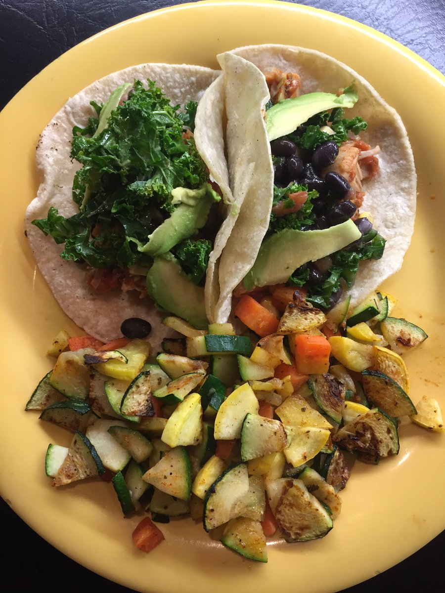 PenniShelton's tweet photo. Amazing Jackfruit Tacos at @elotetulsa #elevatedeats #vegan #vegetarian #localeats #peacefulplate #supportinglocalfarmers https://t.co/RiQq6FRexg