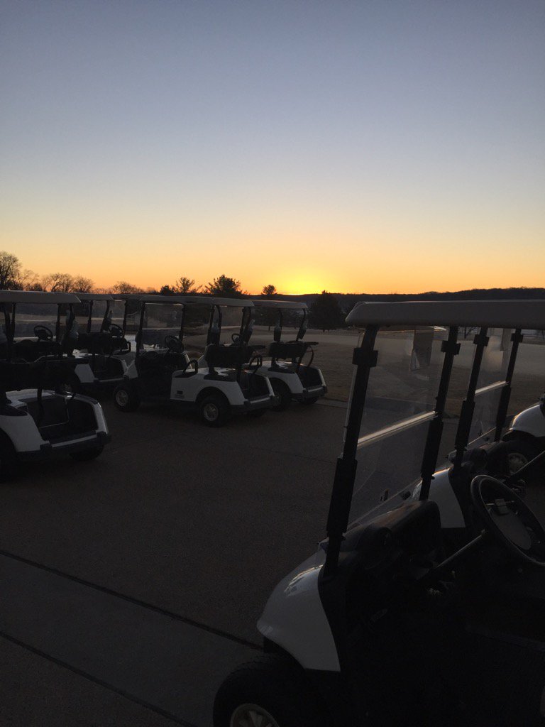 GolfProWingman's tweet image. Can it be?!? It's day 3!!! #FebruaryGolfInWisconsin