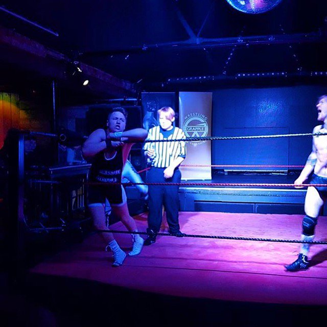 ShadowSmith01's tweet image. I love getting chopped😐😥😂 as you can tell by the expression on my face #wrestling #grapple #shadowsmith