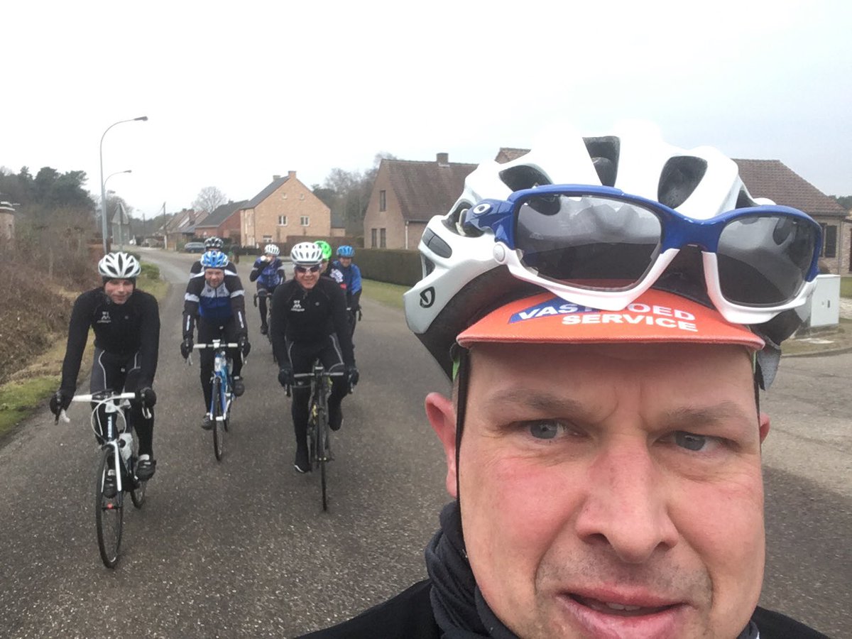 tom vandendijck tweet media