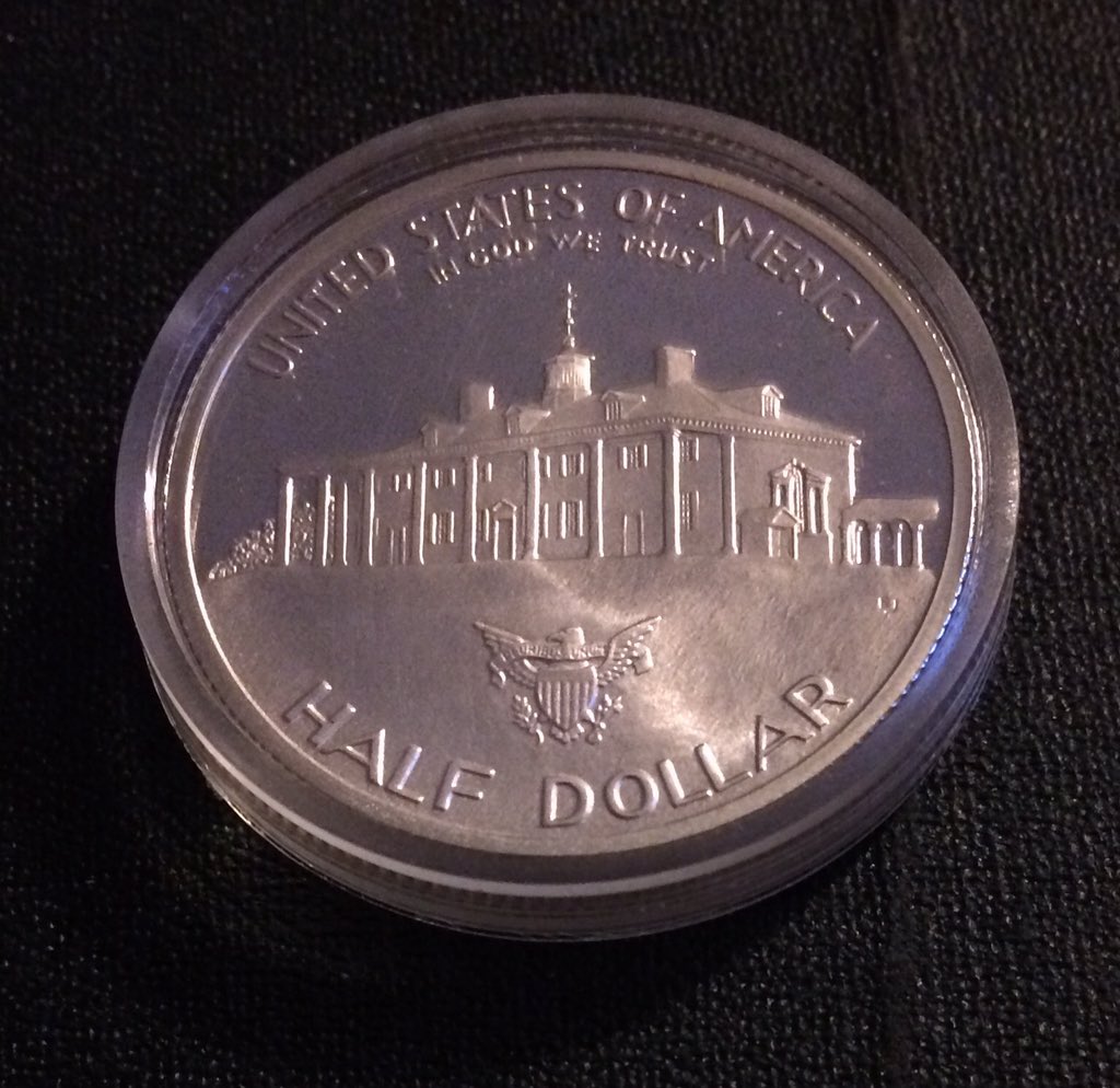 FavoriteCoins's tweet photo. Here is some Sunday silver(250th anniversary half dollar). Have a great day. #SundaySilver https://t.co/5042xYkZoS