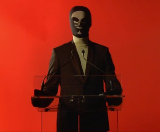 Par ces temps troublés, mon site est remis en ligne. L'objet "Lazarus Président" vous fera rire... jaune... lazarus-mirages.net