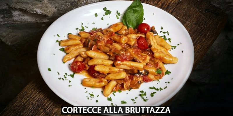 100ITA's tweet photo. #Pasta #Guanciale #Melanzane - #Cortecce alla bruttazza with #aubergines #guanciale and #provola #cheese by @Lamione_Risto https://t.co/IPXvorYt2y