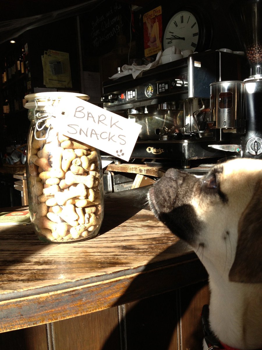 dotty4paws's tweet photo. #sundays are all about spending time with those you love &amp; eating!!

Sniff out a #dogfriendly #pub near you https://t.co/mk6qZSFYfN https://t.co/gKXzMBpUsF
