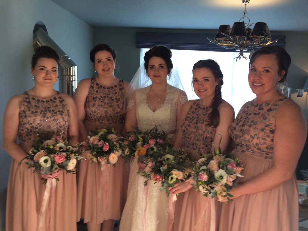 It felt like spring was in the air at <a href="/DeerParkHotel/">Deer Park Hotel</a> yesterday for Katheryn's big day - here's a snap of the bride