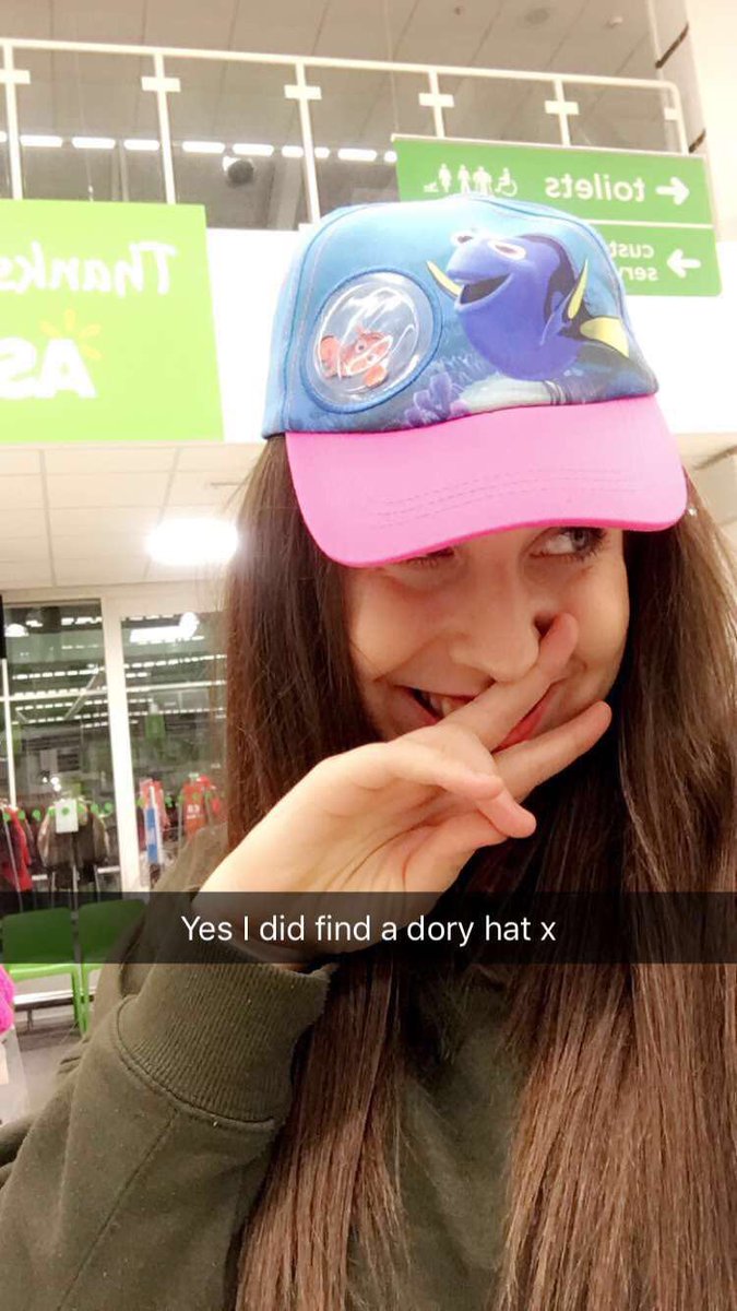 elturner_'s tweet photo. I'm so content x dory @findingdory #iamdory #adoryable https://t.co/l9IpJElLYc