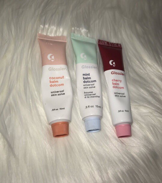 tara 🍒 tweet media