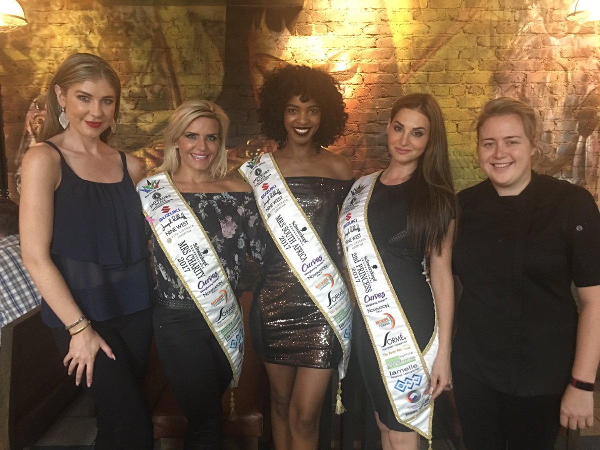 Mrs_GG1's tweet photo. Some fun #highlights of the last 24 hrs with amazing #friends ! #MrsSARoadshow #MrsSACallToEntry2017
@MrsSAPageant https://t.co/dllBGn7aj8