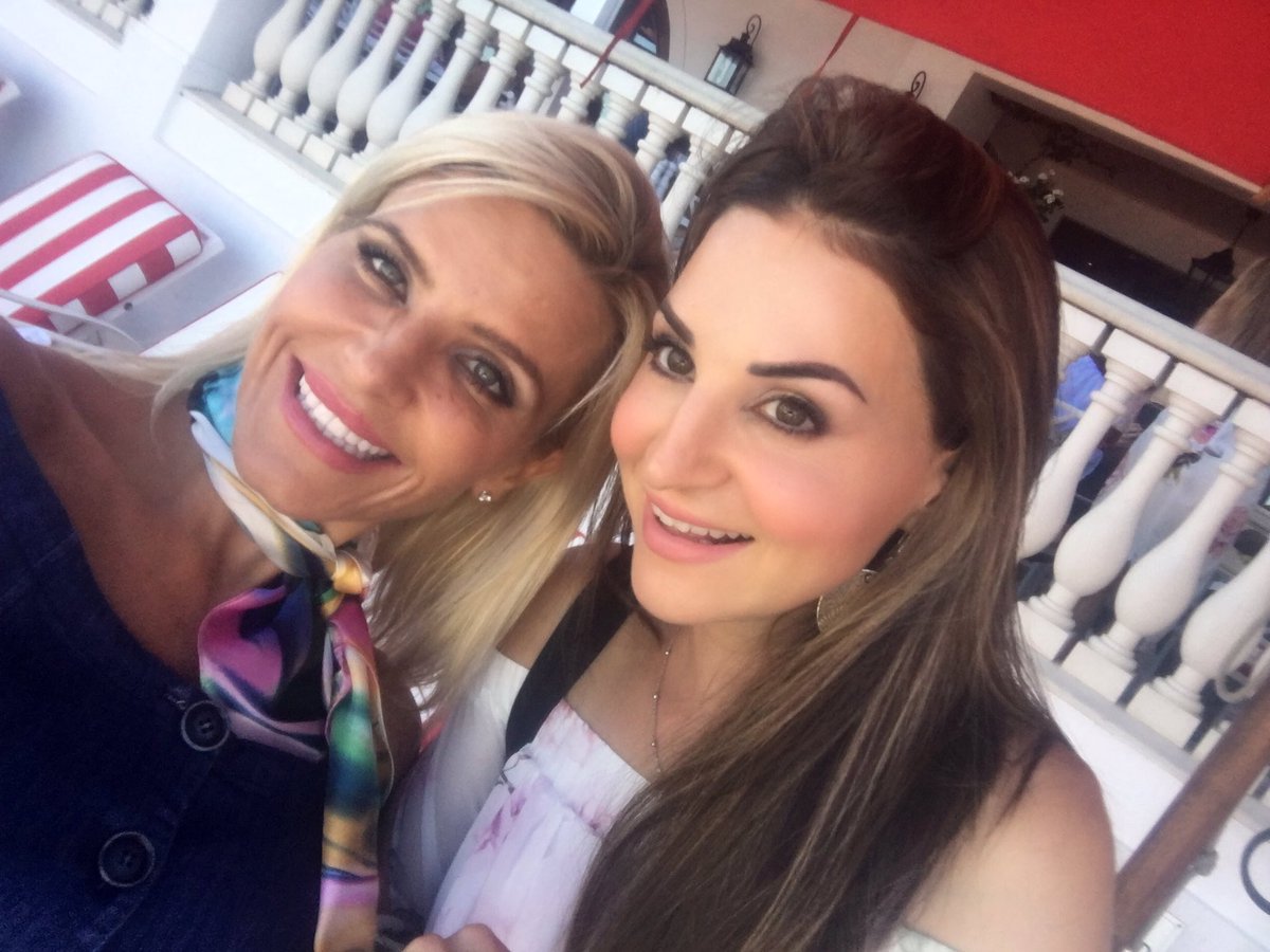 Mrs_GG1's tweet photo. Some fun #highlights of the last 24 hrs with amazing #friends ! #MrsSARoadshow #MrsSACallToEntry2017
@MrsSAPageant https://t.co/dllBGn7aj8