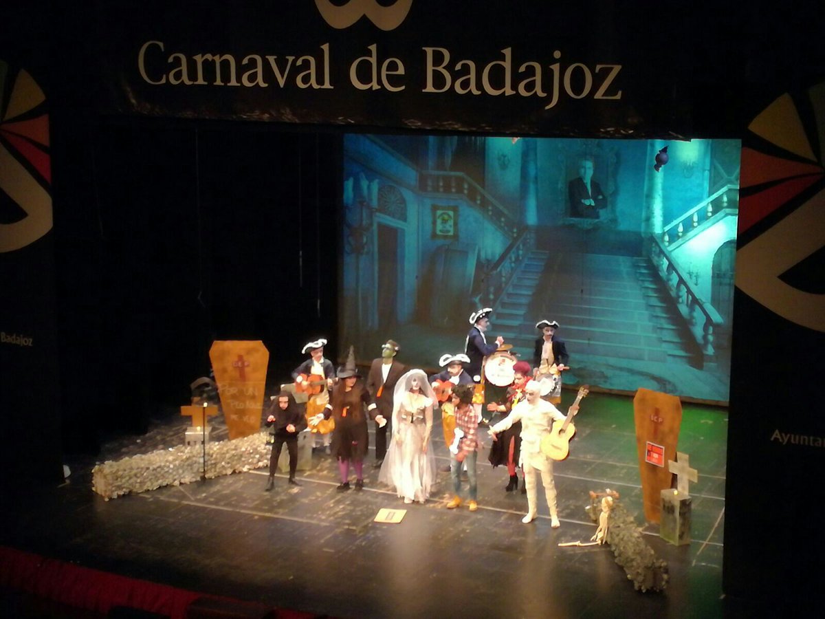 LosGuadalupines's tweet photo. #LoHacemosDeMiedo #Combita2017 #Murguitis #CarmavalDeBadajoz2017 https://t.co/cI3OhyPyd3