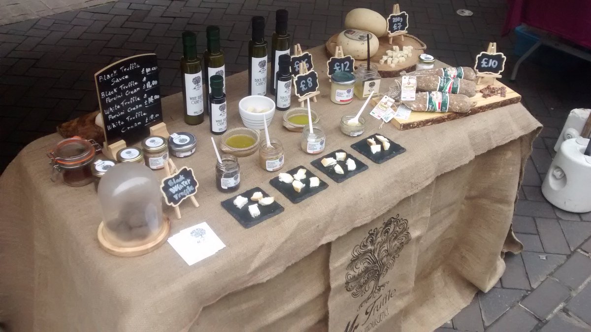 TrufflesLondon's tweet photo. All ready @duckpondmarket #Richmond with our finest #truffles! Here until 5pm! Any #truffle lover around? #foodie #italianindulgence #London https://t.co/PJYZ0iGr88