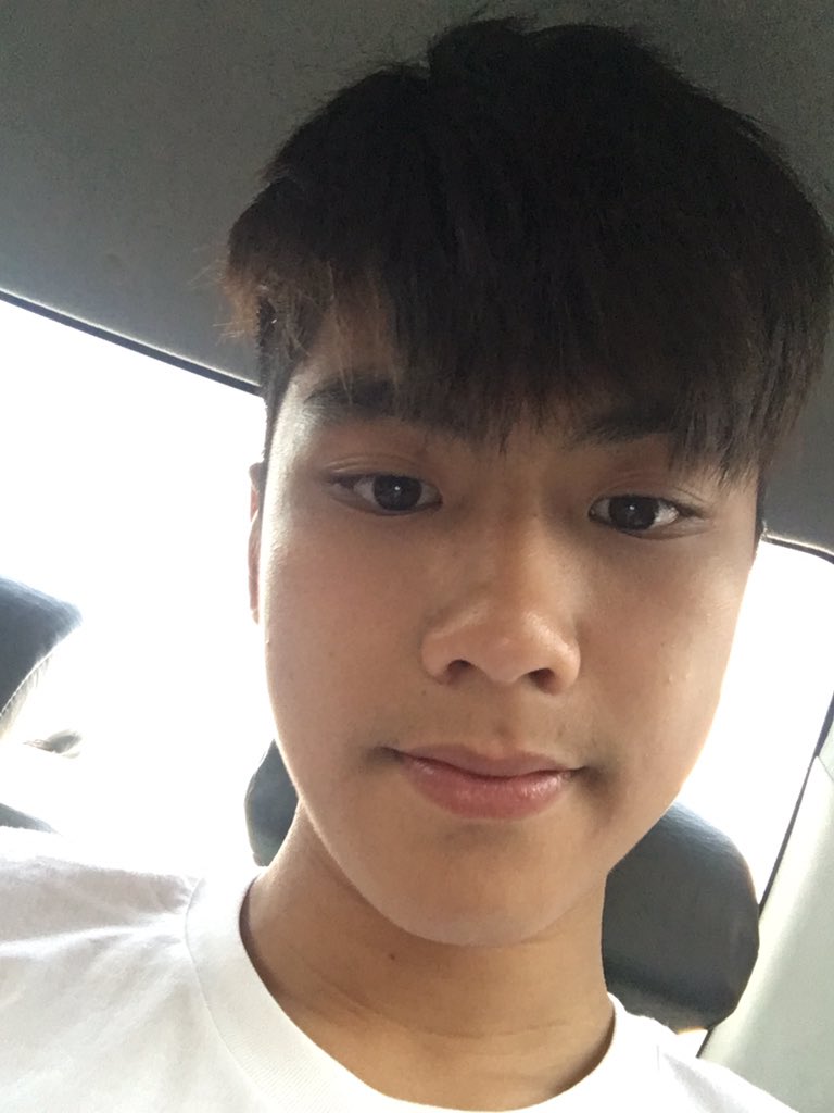 ohmpawatt's tweet photo. รีบกลับบ้านกันน้ะฮะ ใครถึงแล้วรายงานตัวด้วย😜 https://t.co/E7vukRdXra