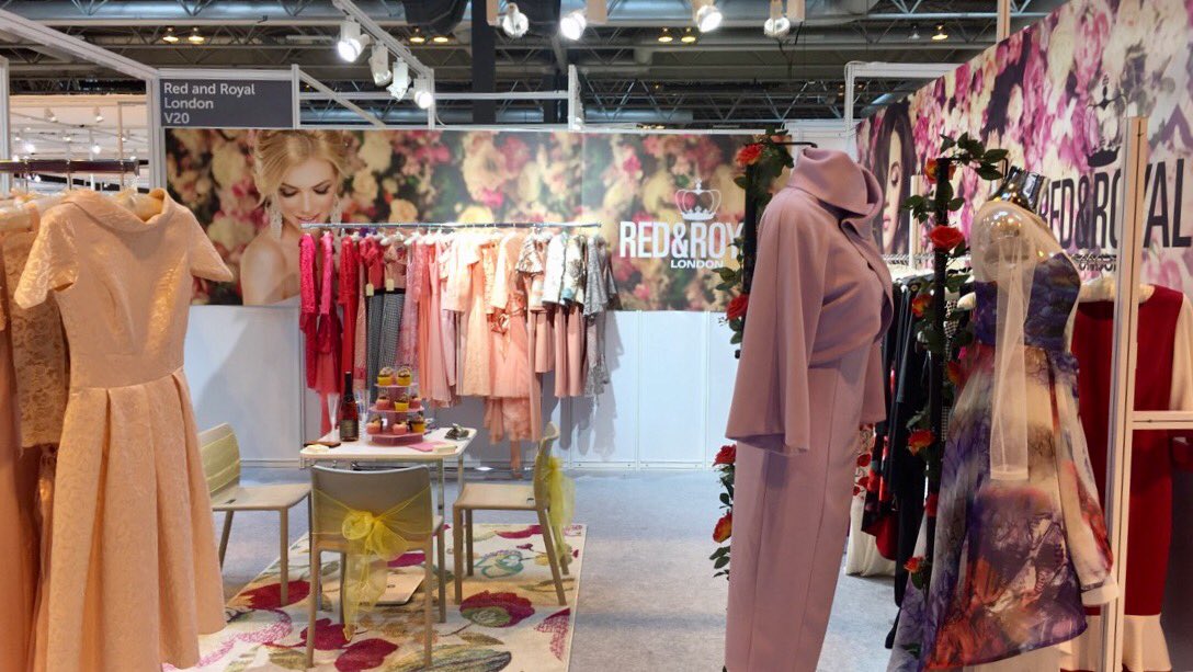 EmmaFarrell88's tweet photo. Day1 at Moda! RED &amp; ROYAL Stand V20 💕💁🏼👗👠👒#modaexhibition #moda #nec #redandroyal #womenswear https://t.co/njGdA6uayQ