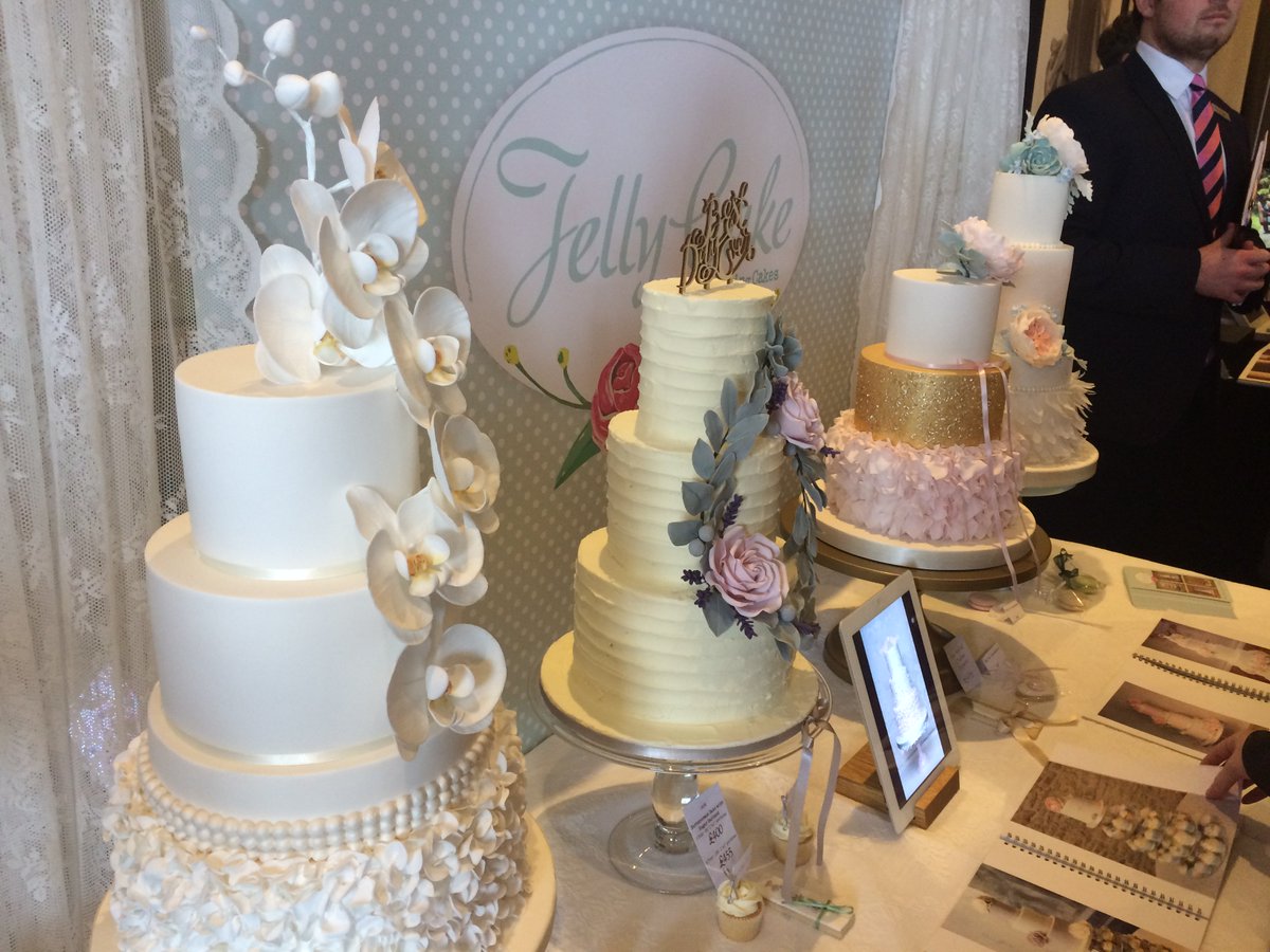 One of our fave’s, the fabulous <a href="/JellyCakeUK/">Trudy Mitchell</a> yum yum! Come and see us today at our Wedding Fayre