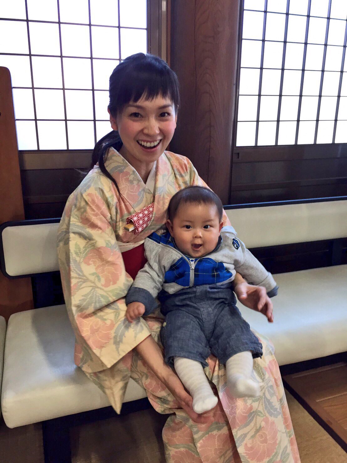井上恵津子 Na Tviteru お寺で落語会 来ていただきありがとうございます たくさんの笑い声に助けられました 頑張ったご褒美はヨッシーベイビーの笑顔 からの打ち上げ