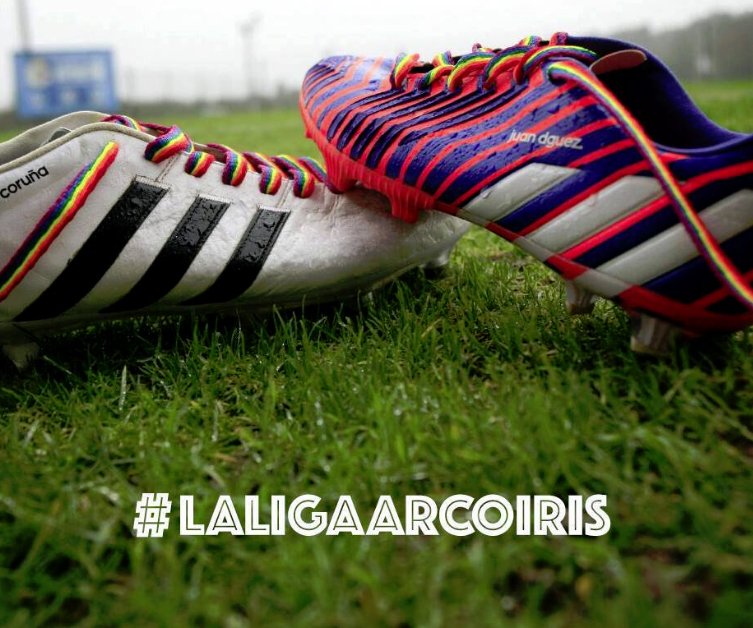 FELGTBI's tweet image. No importa cuál es tu equipo. Hoy te pedimos que luzcas los colores de la tolerancia y la diversidad #LaLigaArcoiris bit.ly/2kVJRNH