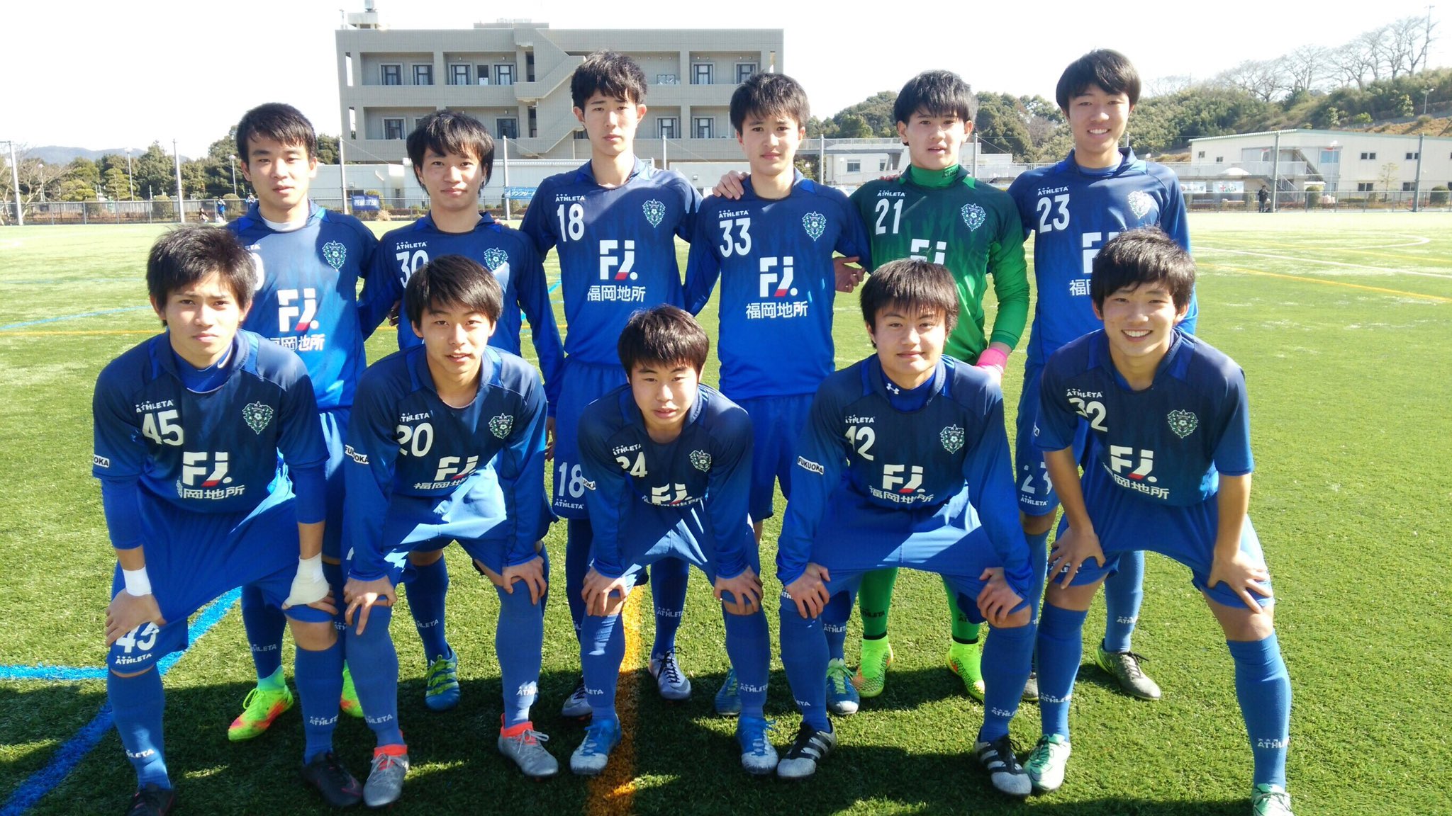 アビスパ福岡サッカースクール A Tuwita 2 19 日 アカデミーu 18試合結果 長崎県田中町人工芝グランド行われました 九州クラブ ユース U 17 サッカー大会2回戦 鹿児島ユナイテッドfc戦は 5 0で勝利し ベスト４に進出しました ユニフォーム胸にトップチームと