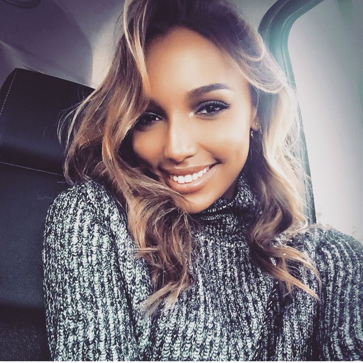 VsSecret_Angels tweet picture