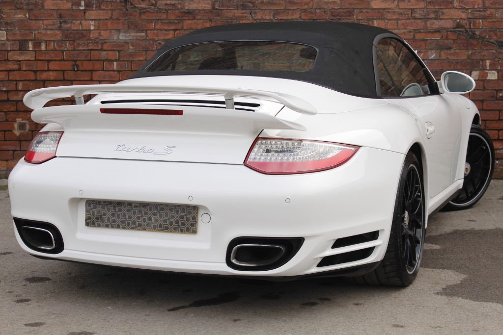 lewisjamesltd's tweet photo. Distract the world with this stunning Porsche 911 Turbo-S, available to view and purchase at  https://t.co/kLfcRf8AZC
#Porsche #911 https://t.co/S5vqBL2sI1
