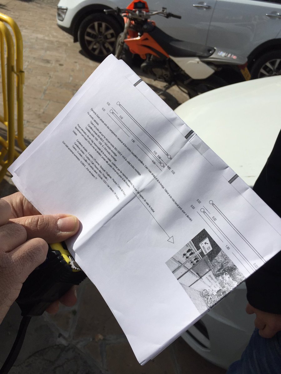 AjCastelltersol's tweet photo. Avui fem marcatge ubicació noves cartelleres i tòtems publicitat entitats #castellterçol #moianès https://t.co/HDpaLwfTGi