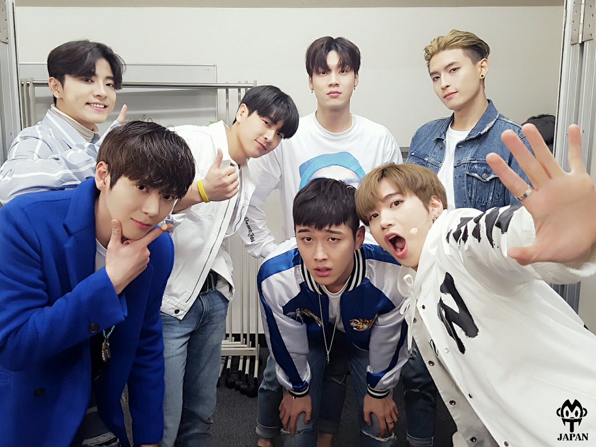 madtown_jp's tweet photo. 2部終了いたしました^^
今回のソロステージもとっても素敵でしたね！
皆さんの心に響くように一生懸命練習しました。皆さんの心に届いていたら嬉しいです^^
皆さん、気を付けて帰ってくださいね。
#MADTOWN https://t.co/yyVdmcZQi5