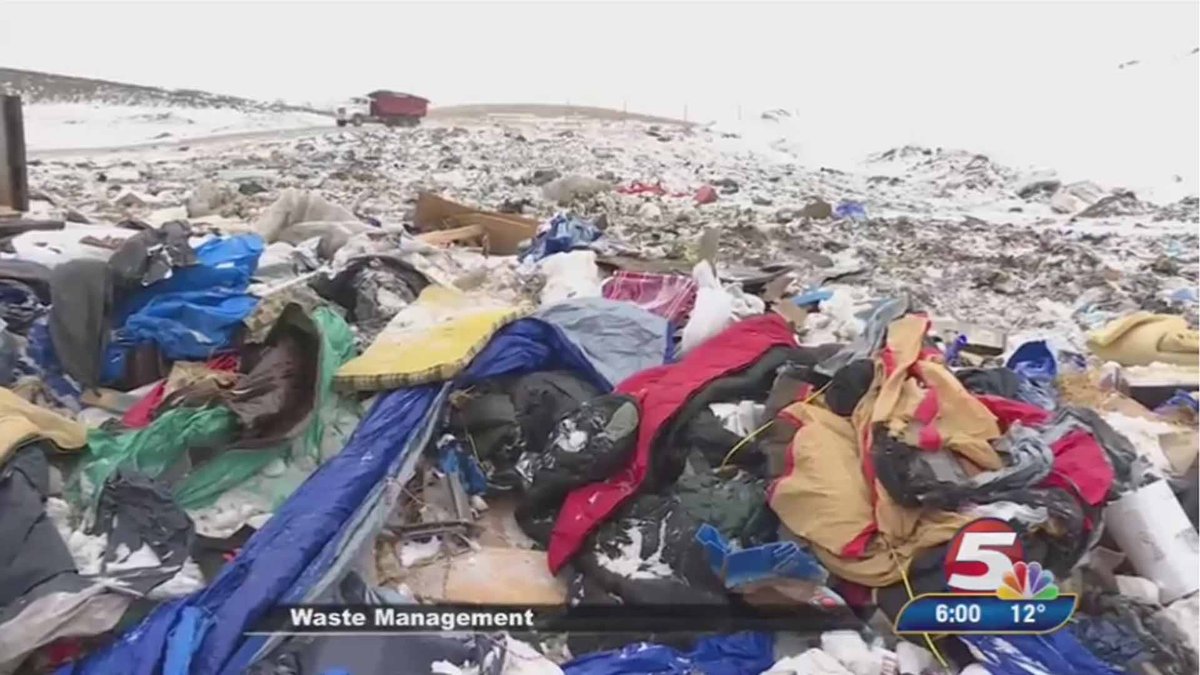SchmidtSheyenne's tweet photo. @shailenewoodley you should come back and clean up 😞 https://t.co/JlZuhIRCRa