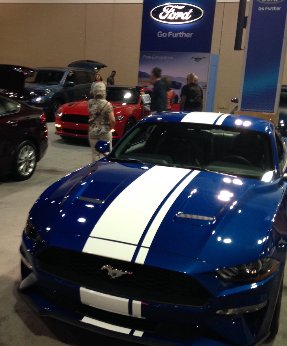 Ford_SarahR's tweet photo. Today is the last day at the @JaxAutoShow. Be sure to stop and get a glimpse of the beauty! #2018 #mustang #gofurther #inaford https://t.co/BVevAZXrMI