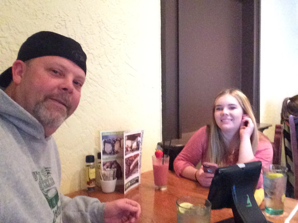 RyanLStander's tweet image. Daddy Daughter night at Olive Garden and Utah Grizzlies Pink in the Rink hockey