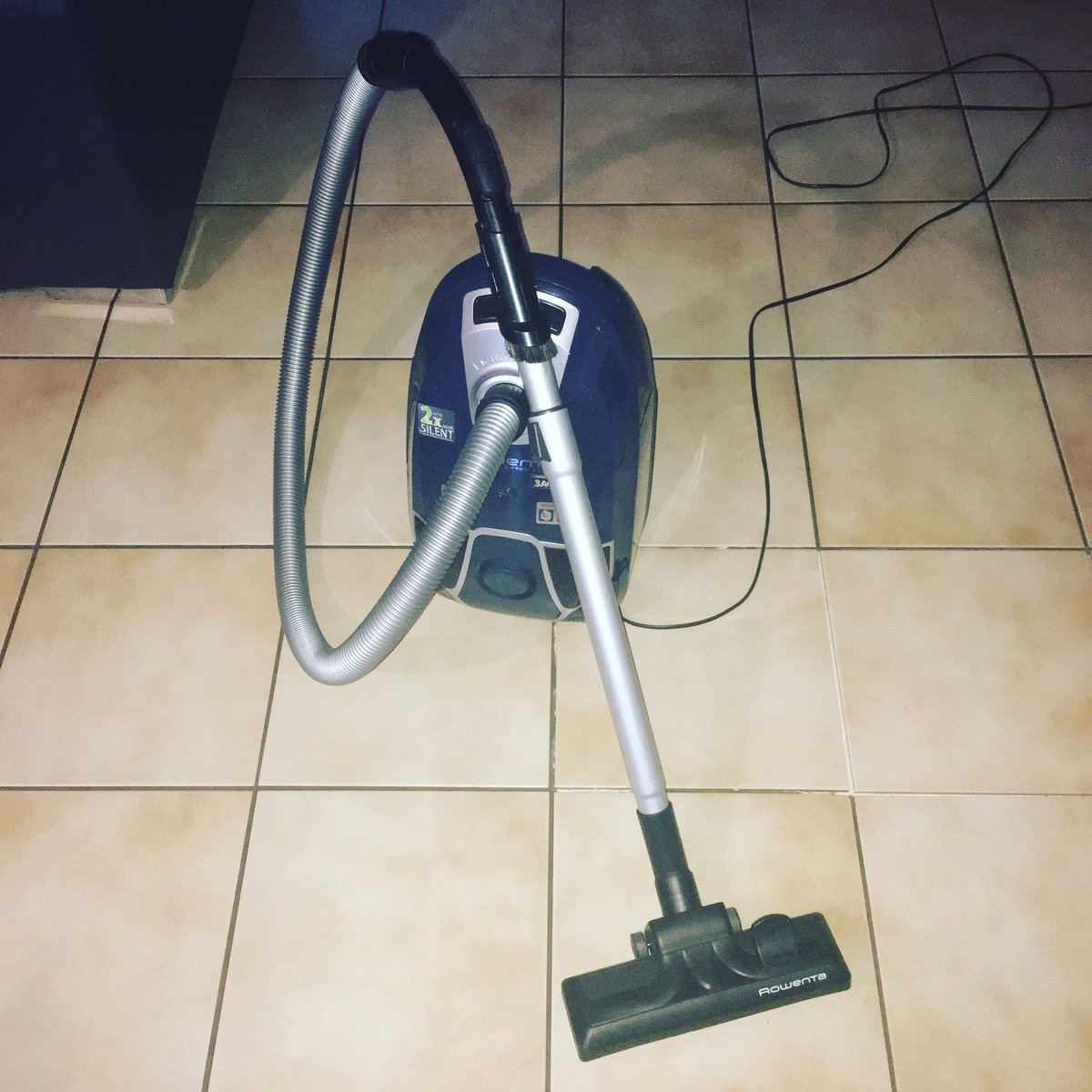 kkhuete28's tweet photo. #XtremPower #monsuperaspi #Rowenta #puissancedeouf https://t.co/UxaWZW0XPw