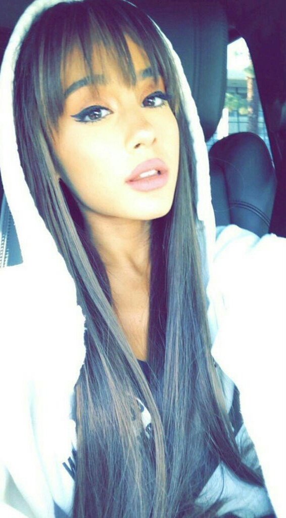 AriancGrandeFL's tweet photo. Sweet like cinnamon. 💫 https://t.co/4r9LfQQfQw