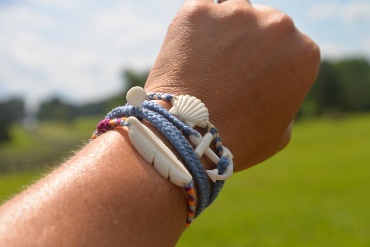 GypseaWanderer's tweet photo. @wandererbrac use MELISSA20 for 20% off #wandererbracelets #melissasarmstack #bracelets taken in VA. #wandererreps #frombaliwithlove #wiw https://t.co/EvbxcQsR9L
