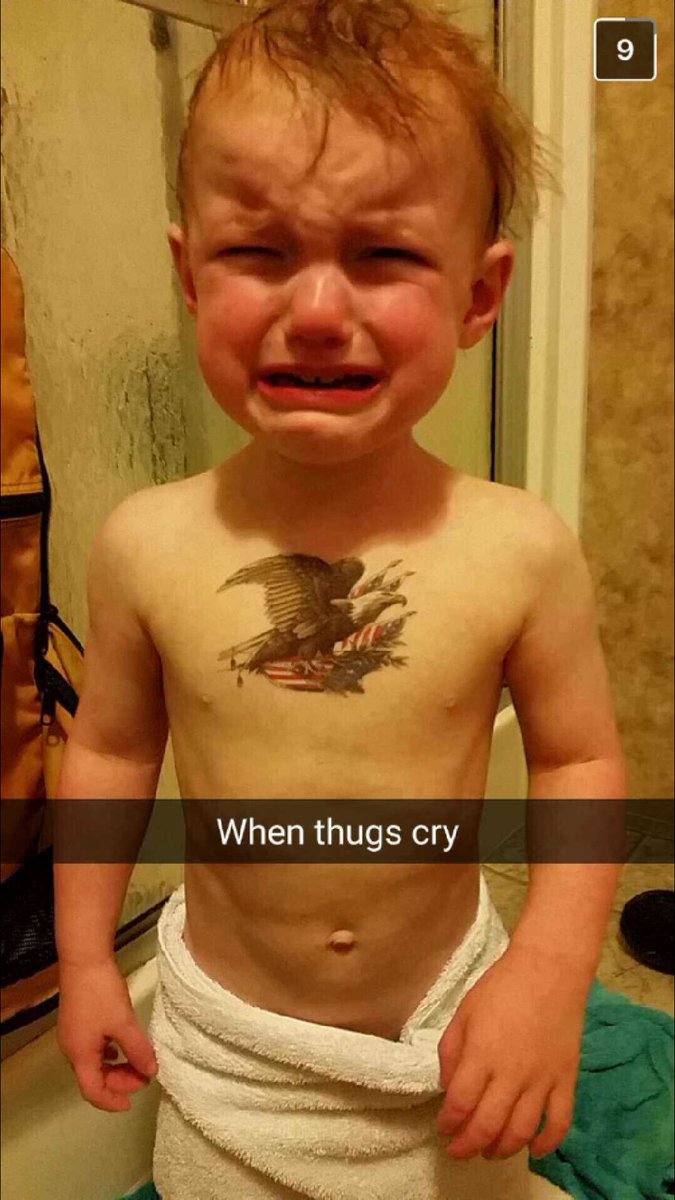 RobbieJay43's tweet photo. @kelsey_hullett  When thugs cry.. 😂😂💀 https://t.co/B0JR94EUTV