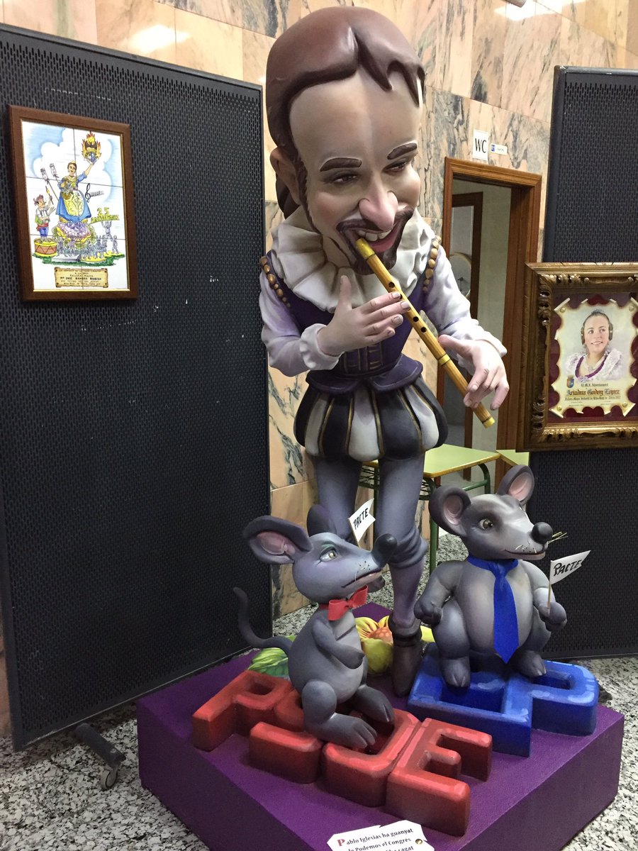 Premis als millors Ninots Indultats, Falla La Pau (infantil) i Falla L'Amistat (gran) #FallesRibaroja #MillorNinotIndultat